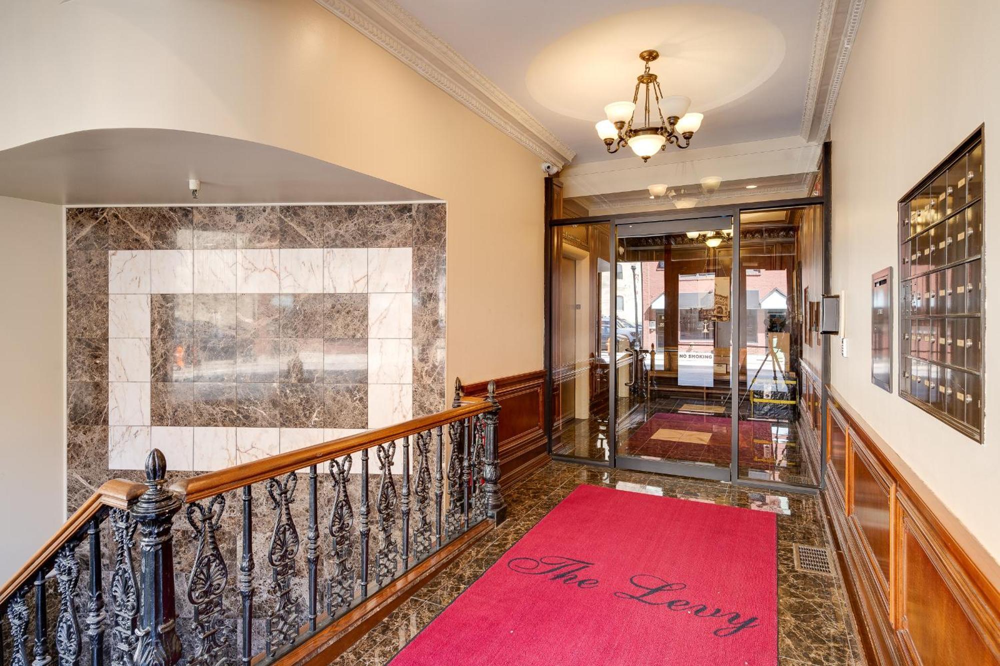 Top Floor Penthouse At The Historic Levy Building 루이빌 외부 사진
