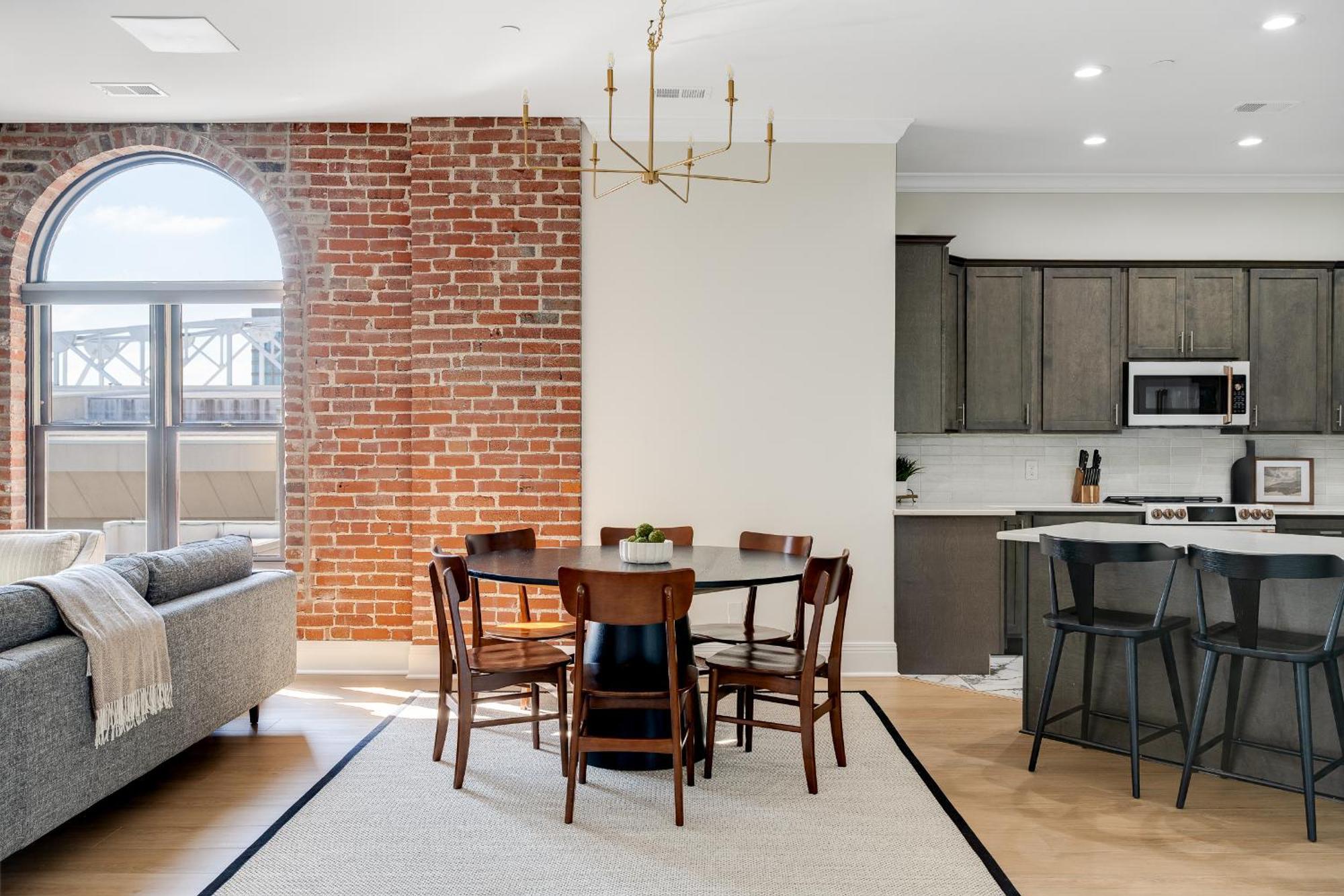 Top Floor Penthouse At The Historic Levy Building 루이빌 외부 사진